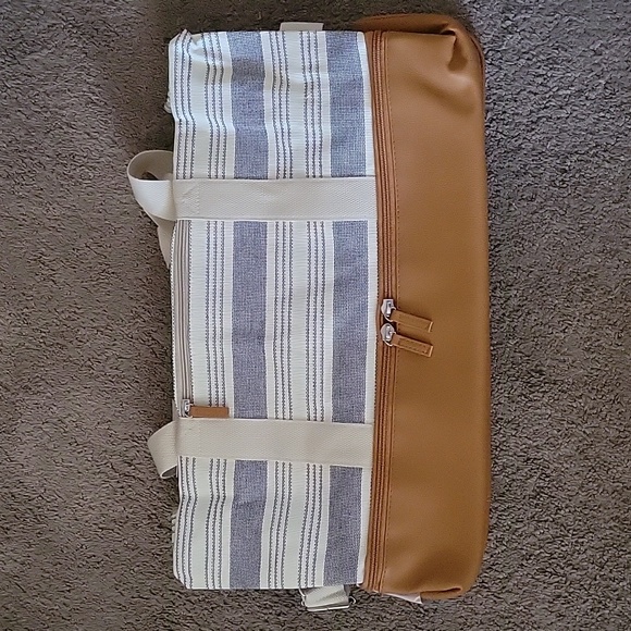 Striped Weekender Bag - Picture 2 of 4